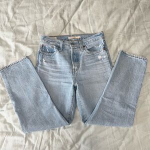 LEVI’S Women’s Wedgie Straight Leg Distressed Jeans, Light Blue, Size 25x26